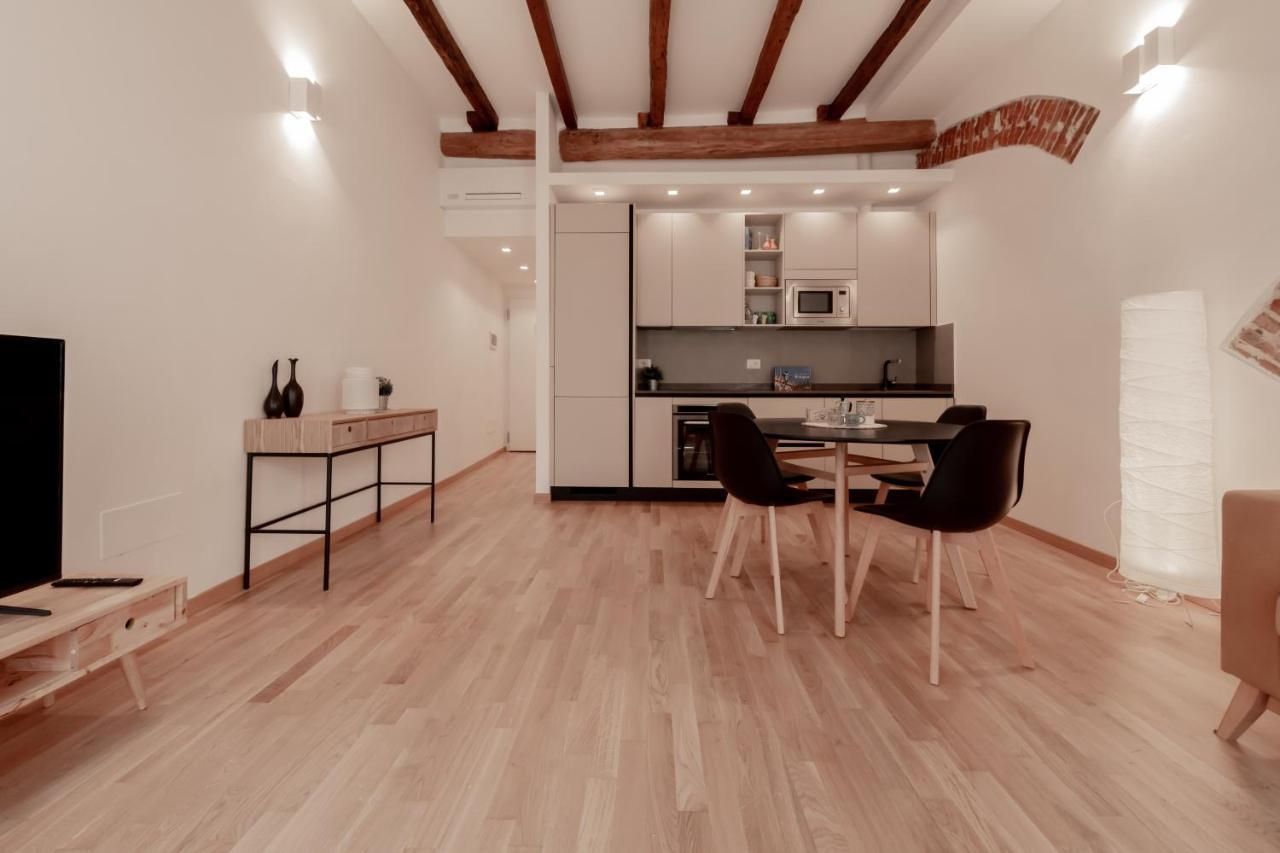 Realkasa La Finestrella Sui Portici Apartment Bologna Bagian luar foto
