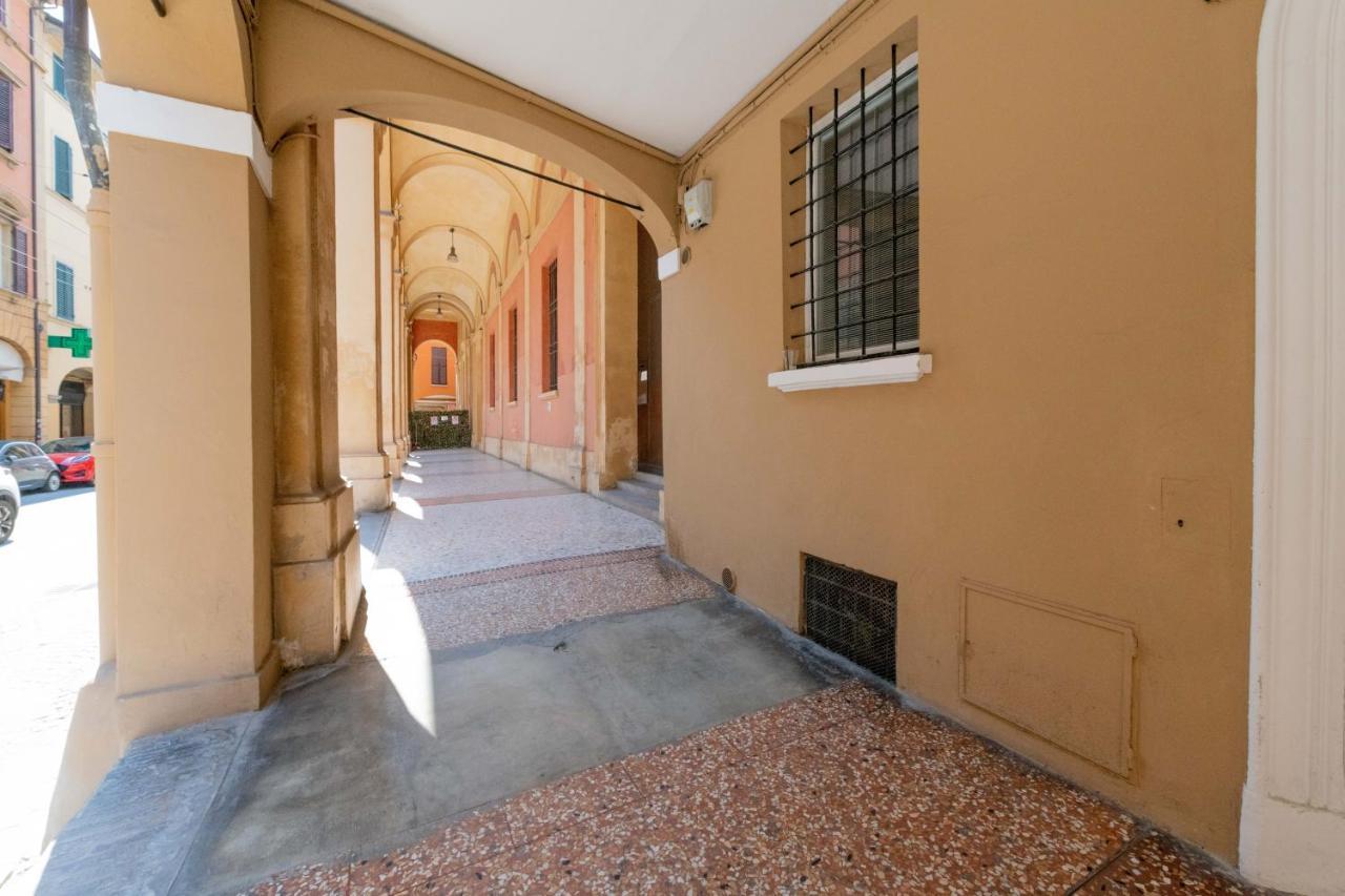 Realkasa La Finestrella Sui Portici Apartment Bologna Bagian luar foto